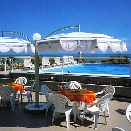 Delfino Hotel 3*