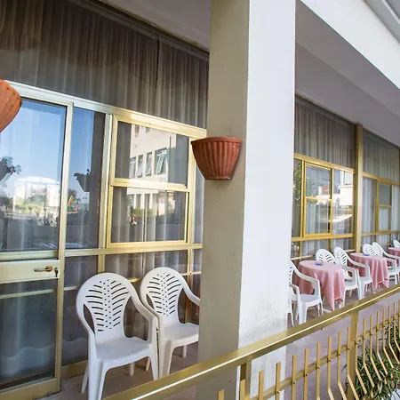 酒店 Delfino 西尼加利亚